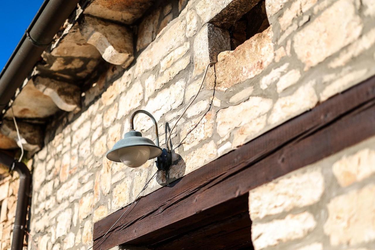 Casa Rustica Dva Baladura Apartments Kanfanar Exterior foto